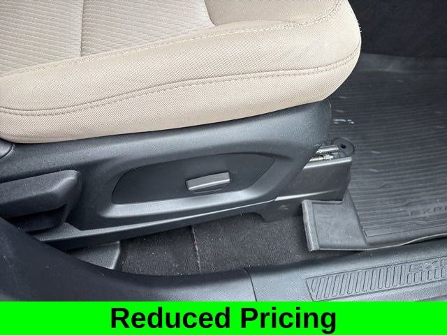 Used 2022 Ford Explorer XLT image 43