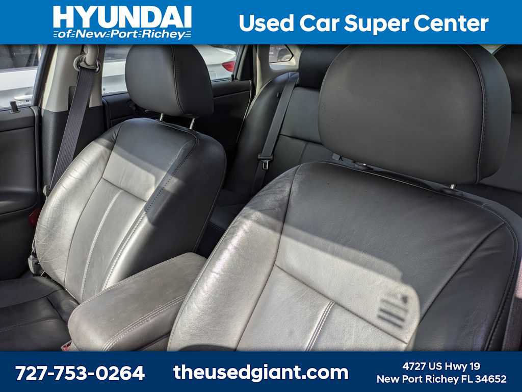 Used 2011 Chevrolet Impala LT w/ Luxury Edition Package FWD image 3
