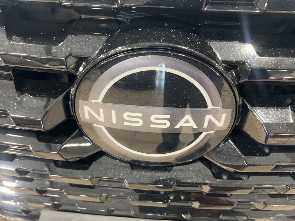 Certified 2024 Nissan Kicks SR w/ SR Premium Package image 31