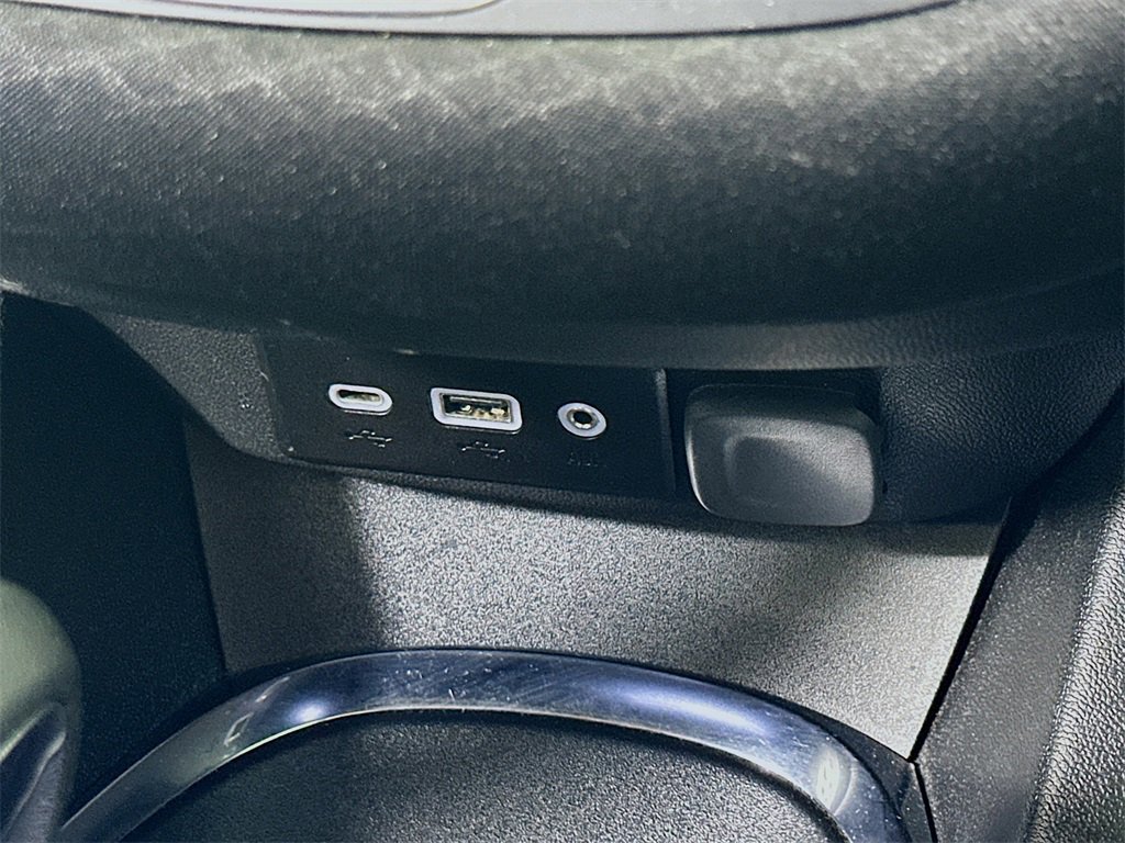 Used 2024 Chevrolet Malibu LT image 30