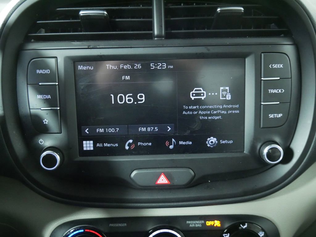 Certified 2025 Kia Soul LX image 28