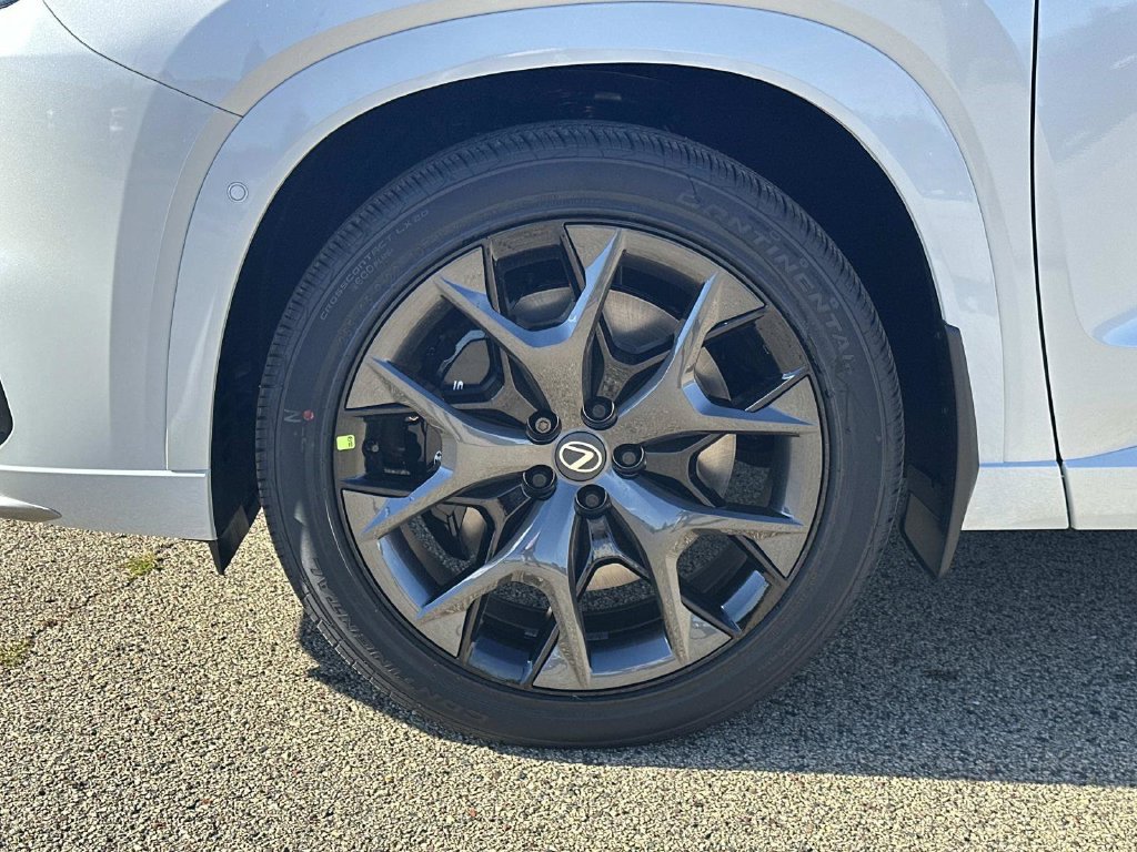 New 2026 Lexus TX 500h AWD image 8