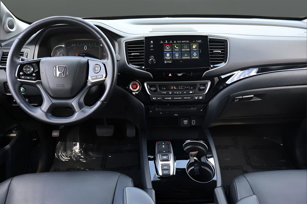 Used 2021 Honda Pilot Touring image 17