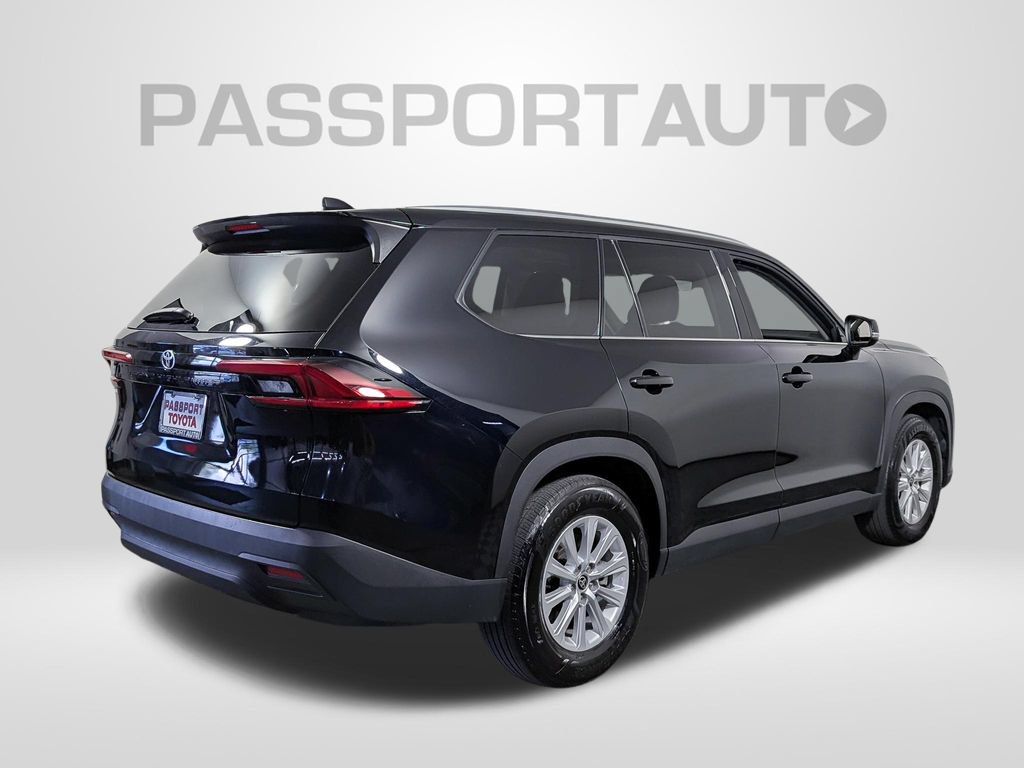 Used 2025 Toyota Grand Highlander AWD image 8