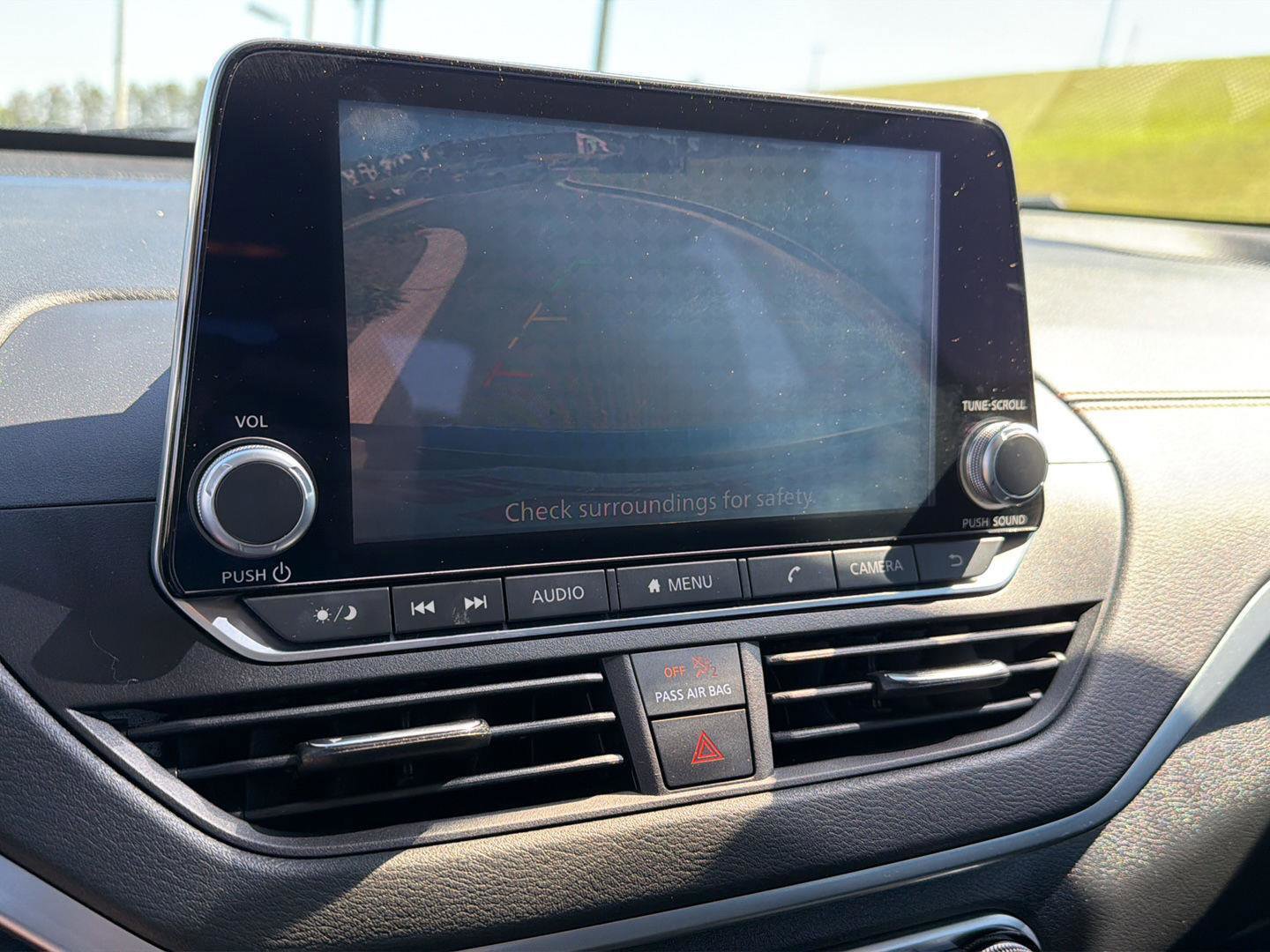 Used 2021 Nissan Altima 2.5 SR w/ SR Premium Package image 25