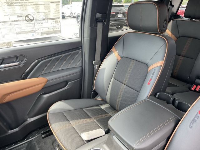 New 2026 GMC Canyon AT4 w/ Nightfall Essentials Package AWD/4WD image 24