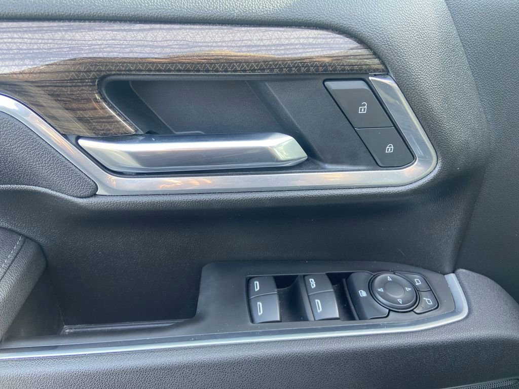 Used 2025 Chevrolet Silverado 2500 LT w/ Convenience Package image 23