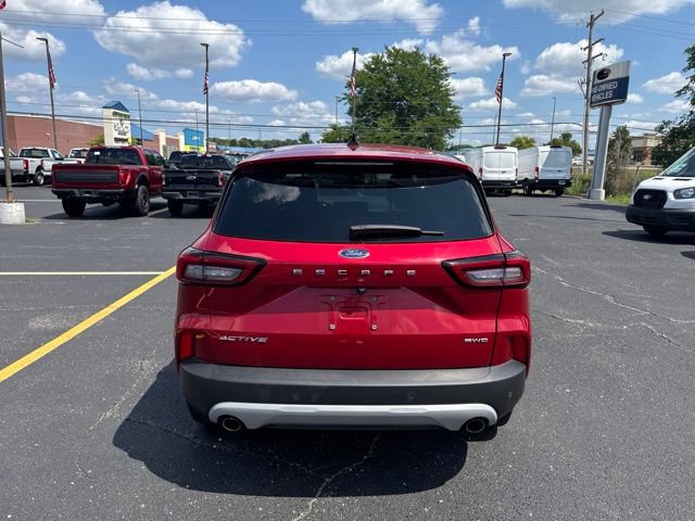 Used 2023 Ford Escape Active w/ Tech Pack #2 AWD/4WD image 6