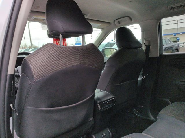 Used 2022 Toyota Highlander LE image 14