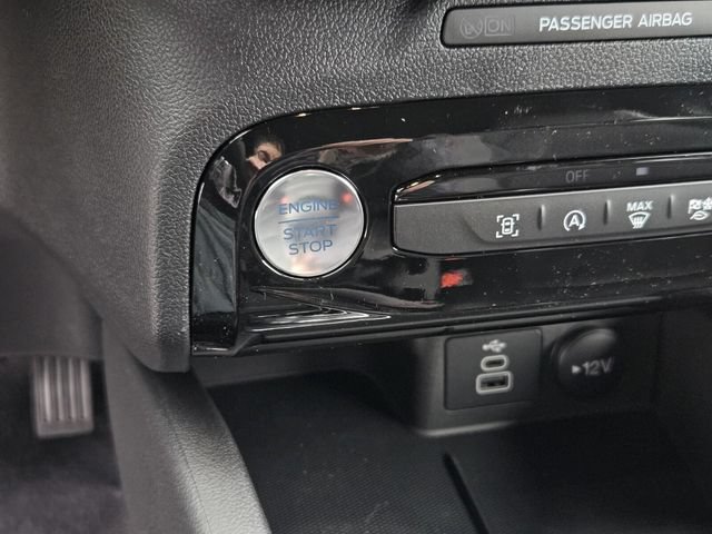 New 2026 Ford Escape ST-Line w/ Tech Pack #1 FWD image 18
