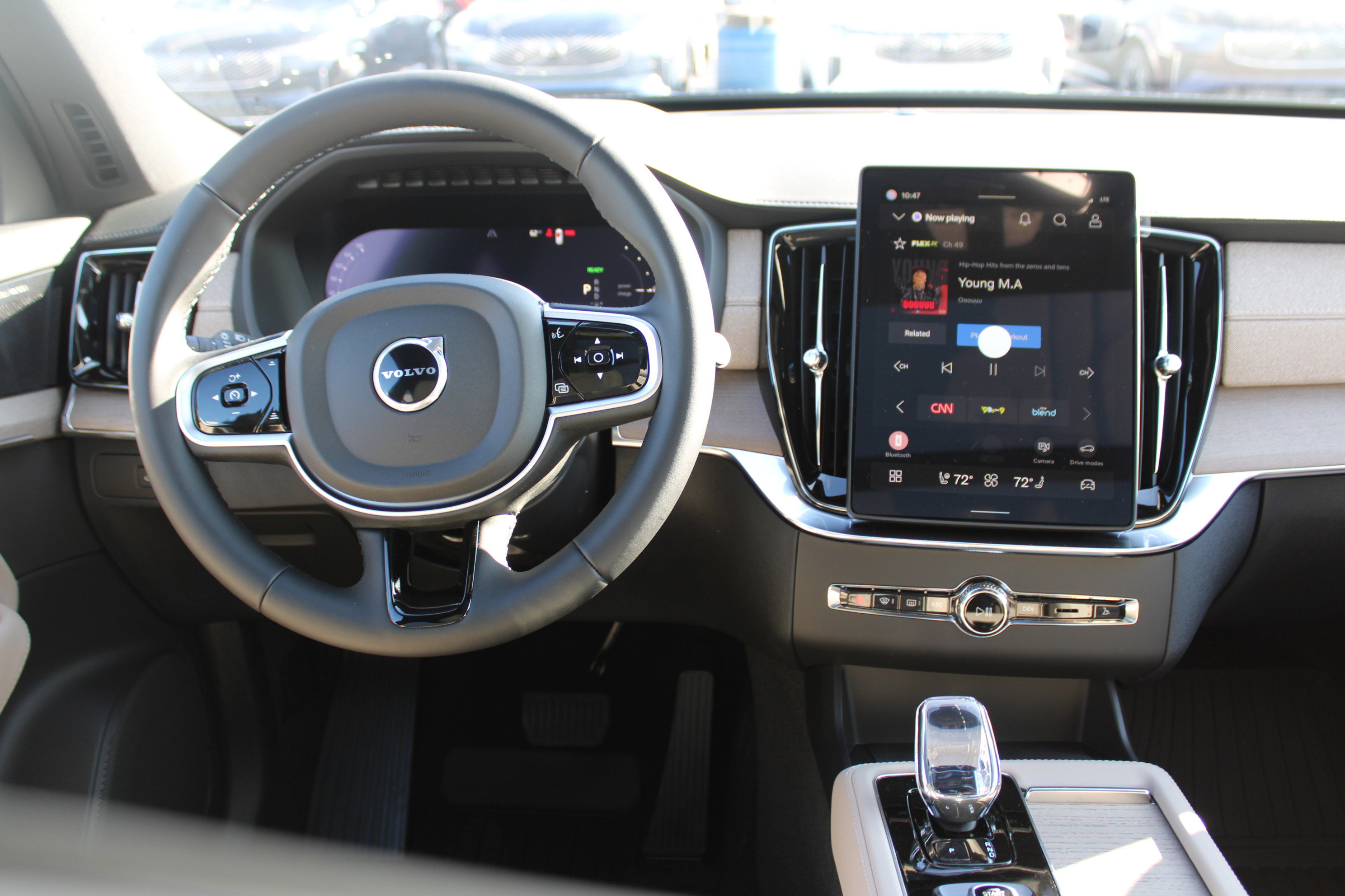New 2026 Volvo XC90 T8 Plus w/ Protection Package Premier AWD/4WD image 42