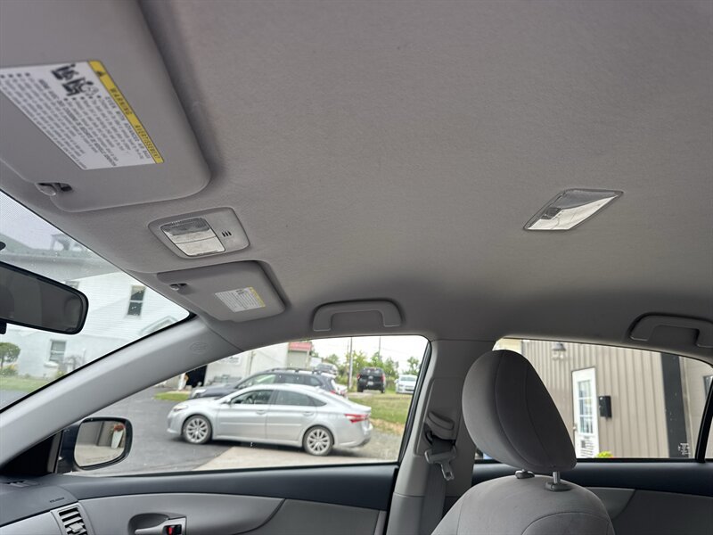 Used 2011 Toyota Corolla LE FWD image 24