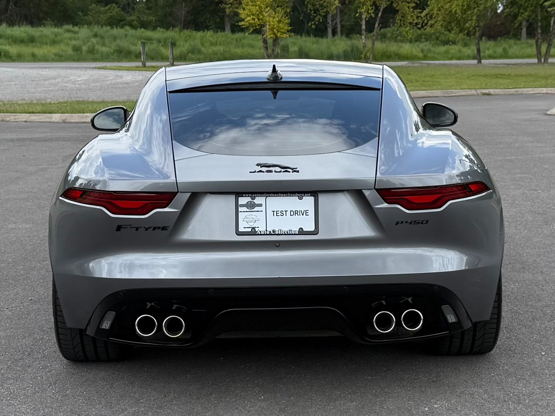 Used 2023 Jaguar F-TYPE Coupe RWD image 6