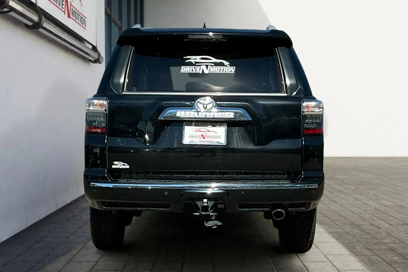 Used 2021 Toyota 4Runner Limited image 5