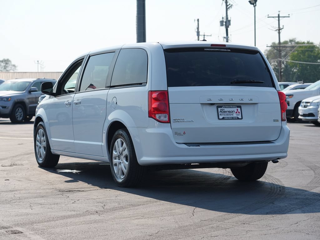 Used 2018 Dodge Grand Caravan SE w/ UConnect Hands-Free Group FWD image 5