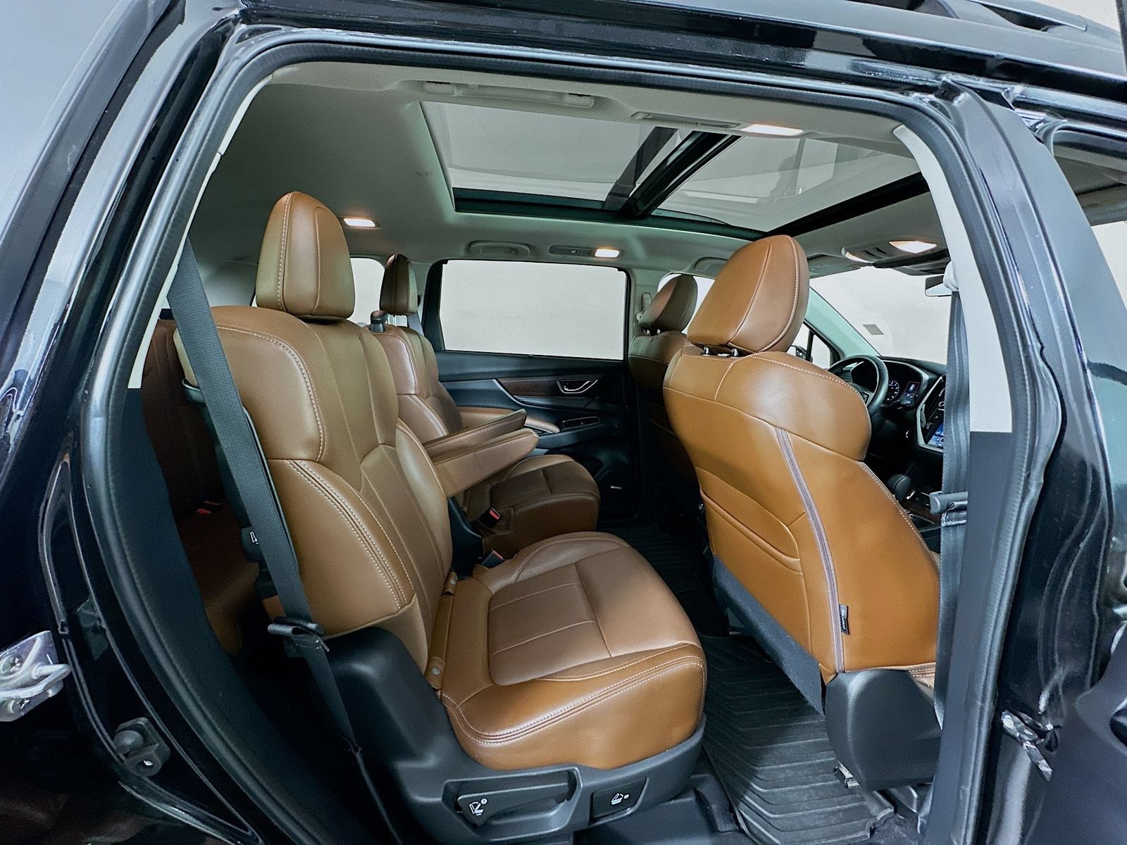 Used 2023 Subaru Ascent Touring AWD/4WD image 31