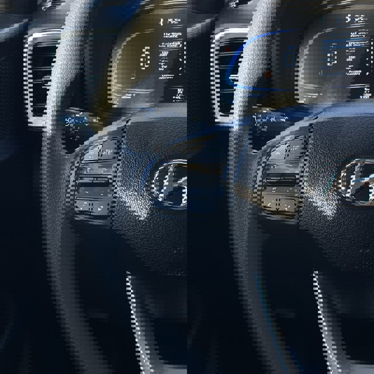 Used 2025 Hyundai Venue SE image 13