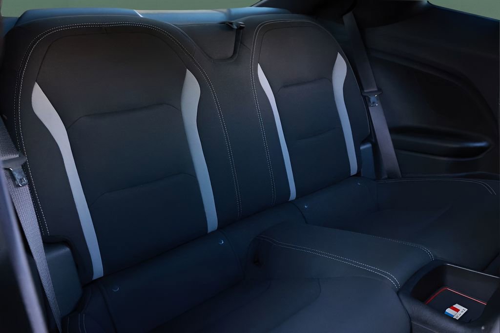 Used 2020 Chevrolet Camaro LT w/ Technology Package RWD image 28