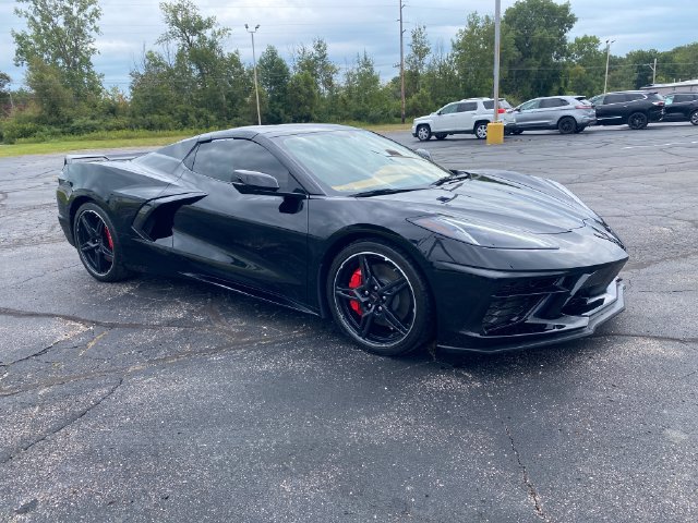 Used 2021 Chevrolet Corvette Stingray Premium Conv w/ Z51 Performance Package RWD image 12