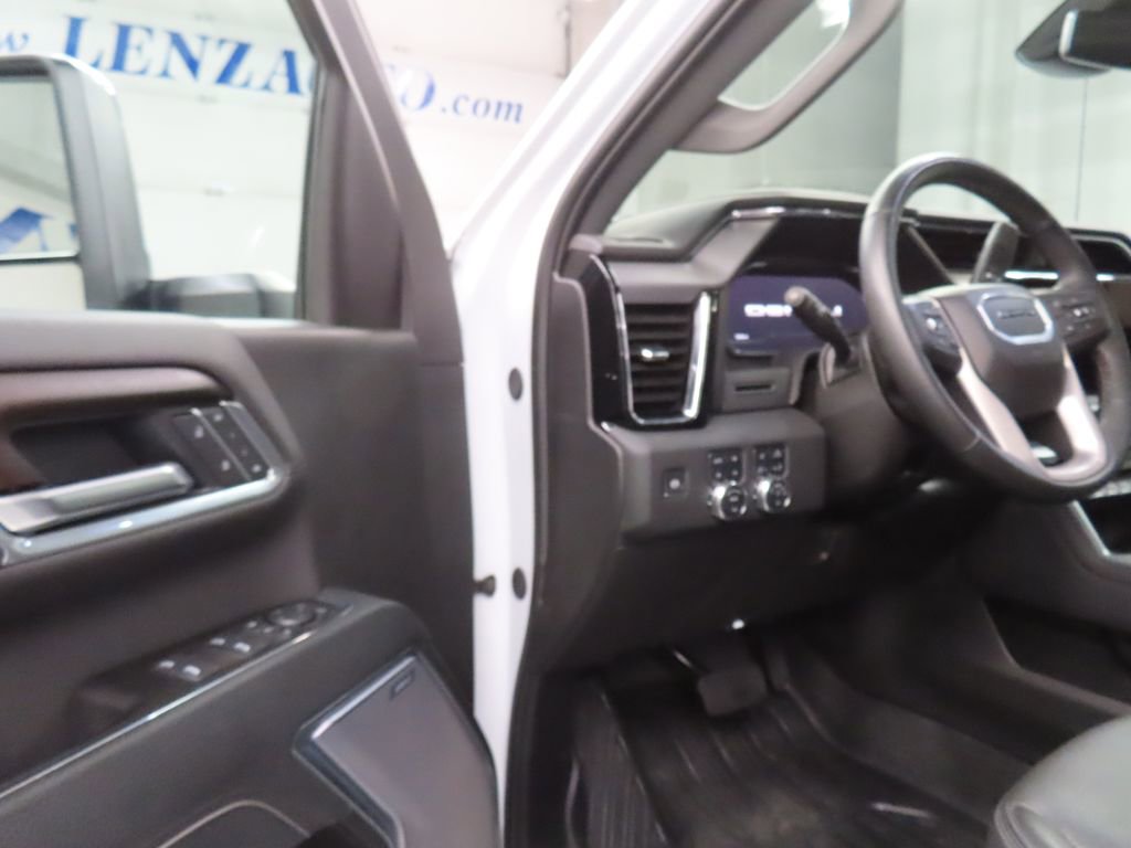 Used 2025 GMC Sierra 3500 Denali image 61