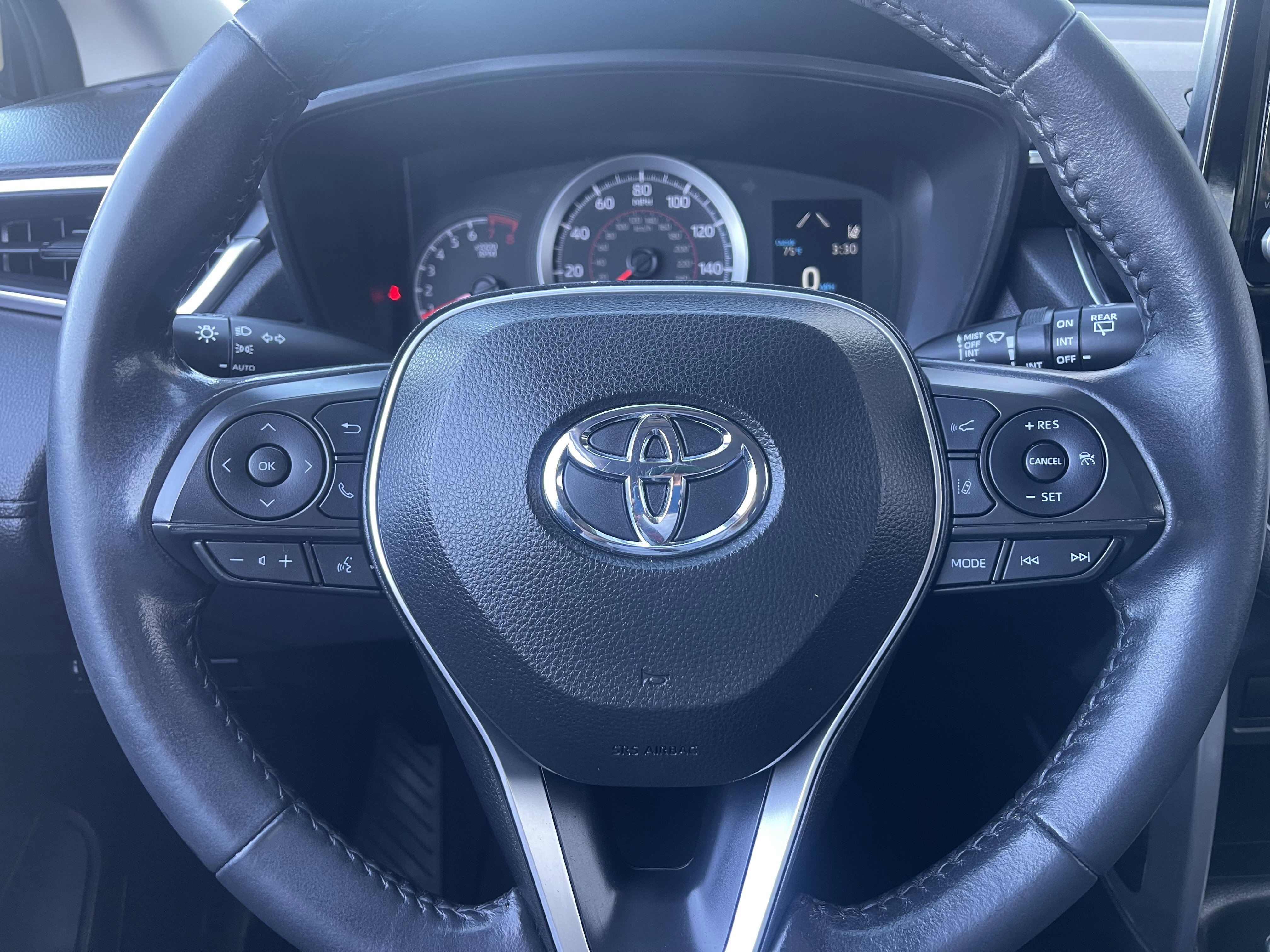 Used 2022 Toyota Corolla Cross LE image 36