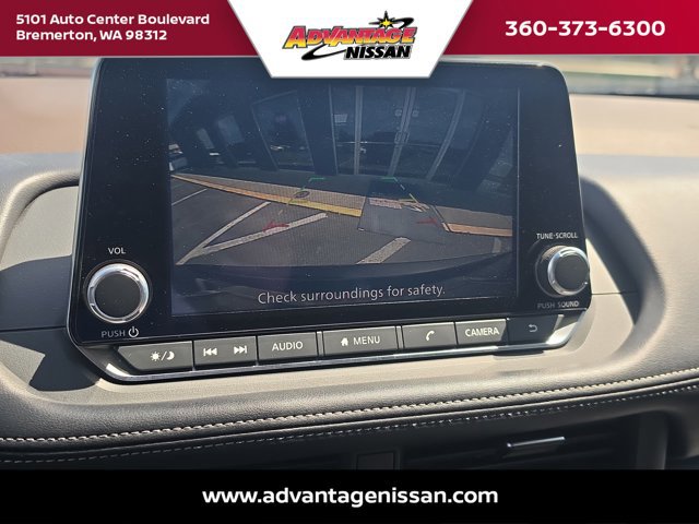 Used 2023 Nissan Rogue SV FWD image 16
