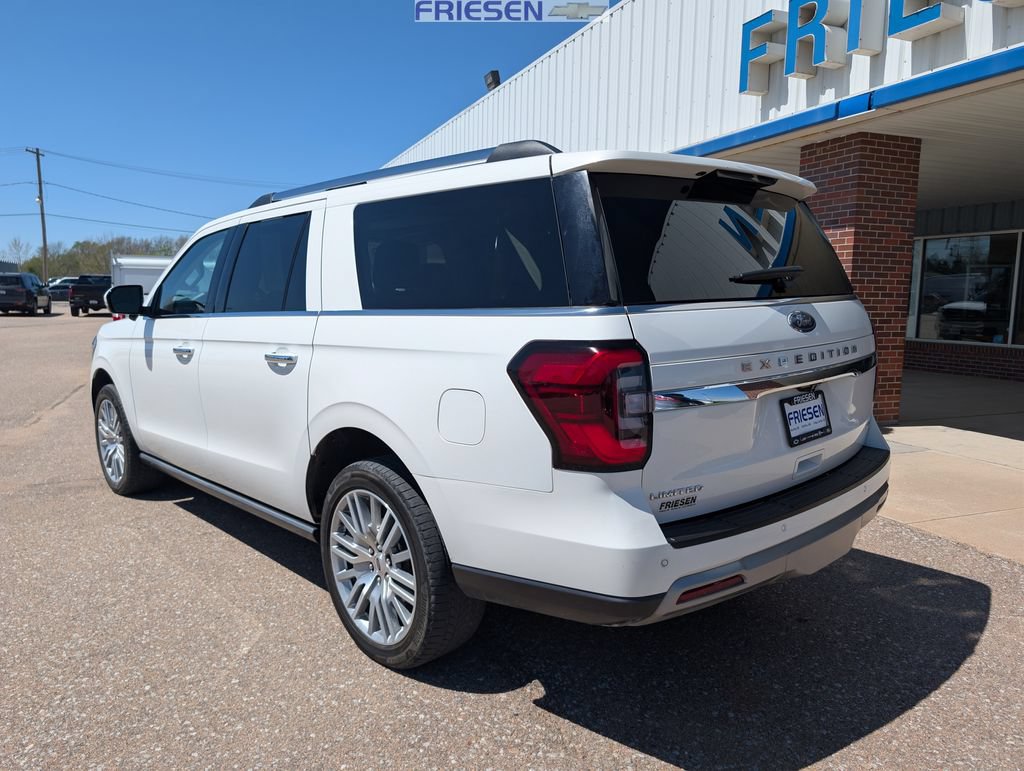 Used 2024 Ford Expedition Max Limited AWD/4WD image 3