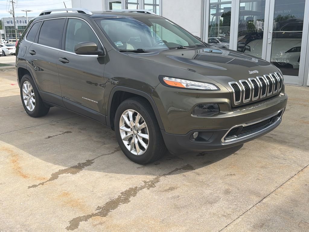 Used 2015 Jeep Cherokee Limited w/ Luxury Group AWD/4WD image 1