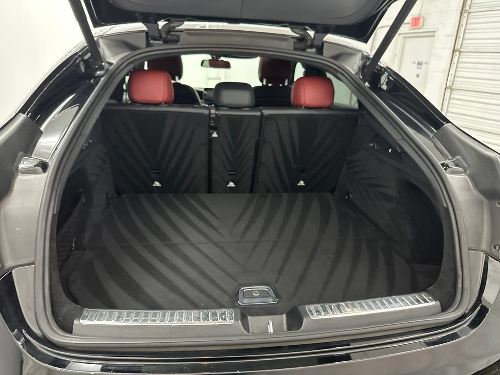 Used 2019 Mercedes-Benz GLC 300 4MATIC Coupe image 27
