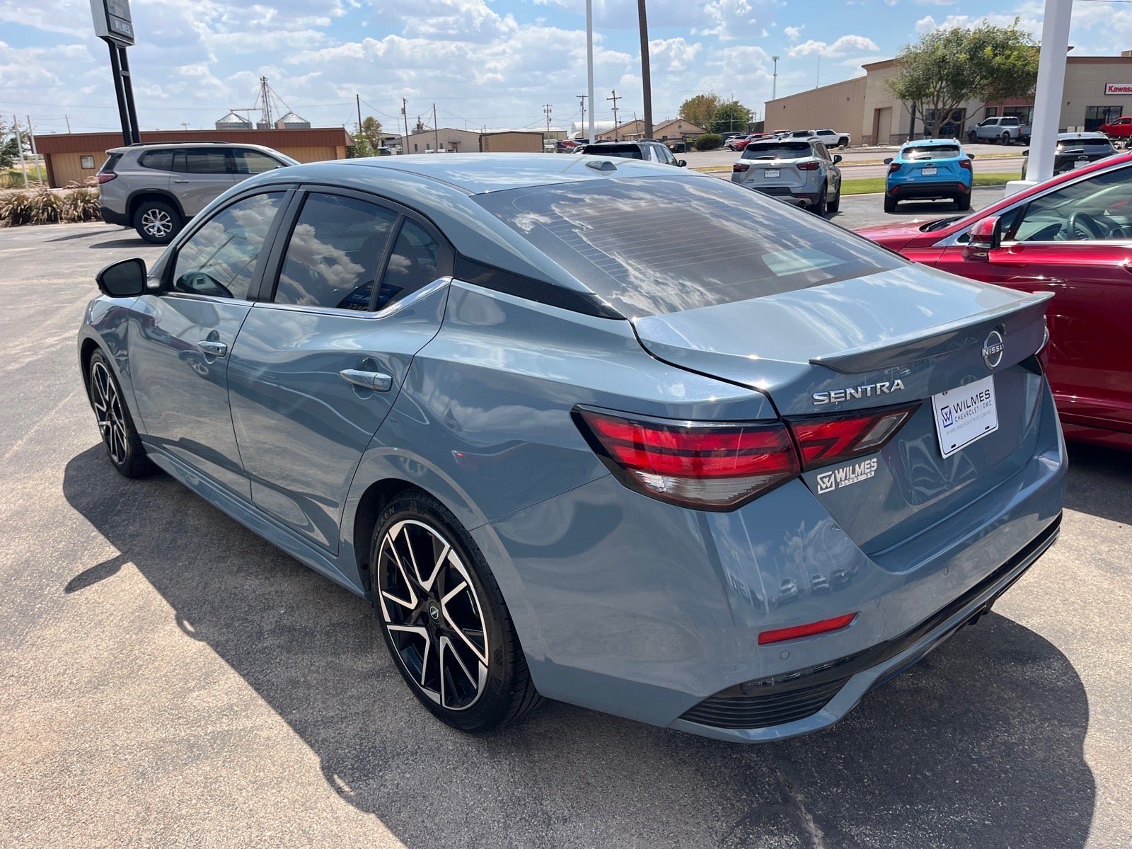 Used 2025 Nissan Sentra SR w/ SR Premium Package FWD image 4