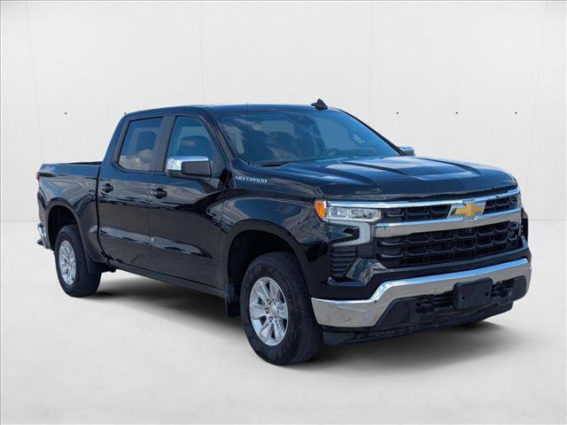 Used 2025 Chevrolet Silverado 1500 LT image 3