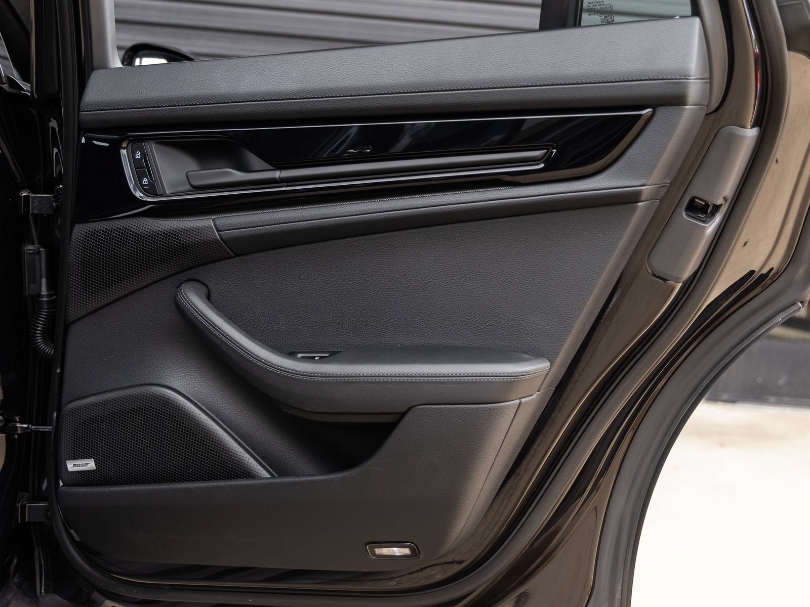 Certified 2025 Porsche Panamera image 36