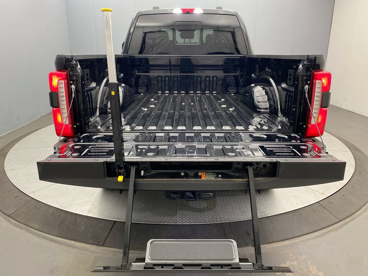 New 2026 Ford F350 Lariat w/ Lariat Ultimate Package AWD/4WD image 24