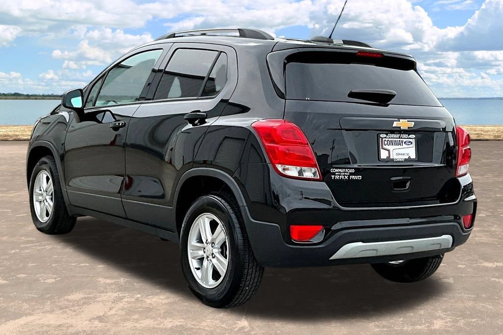 Used 2022 Chevrolet Trax LT w/ LT Convenience Package AWD/4WD image 5