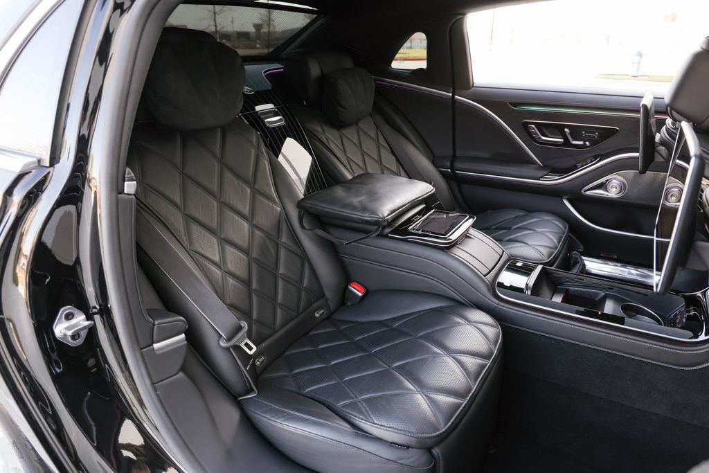 Used 2022 Mercedes-Benz Maybach S 580 4MATIC image 32