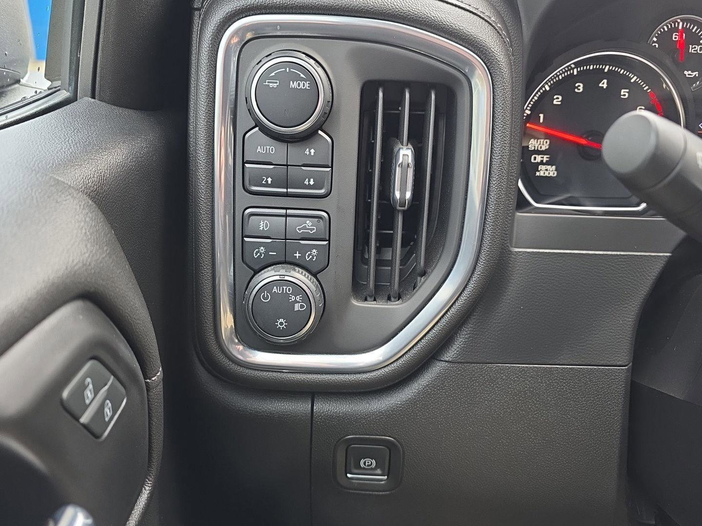 Used 2021 Chevrolet Silverado 1500 RST image 26