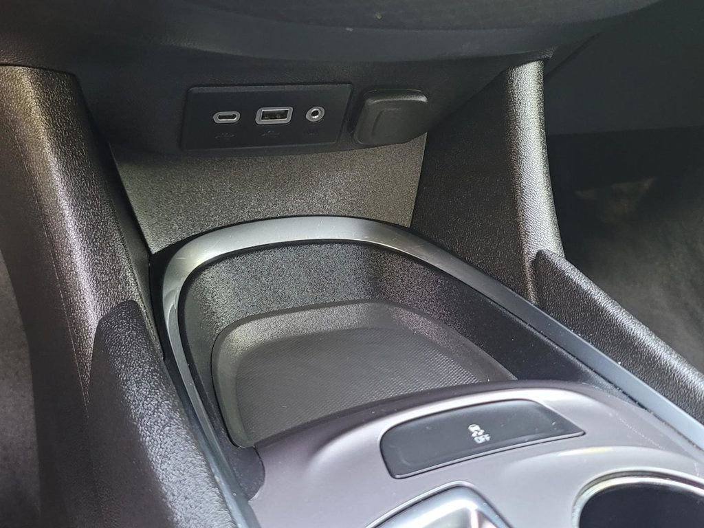 Used 2022 Chevrolet Malibu LT image 17