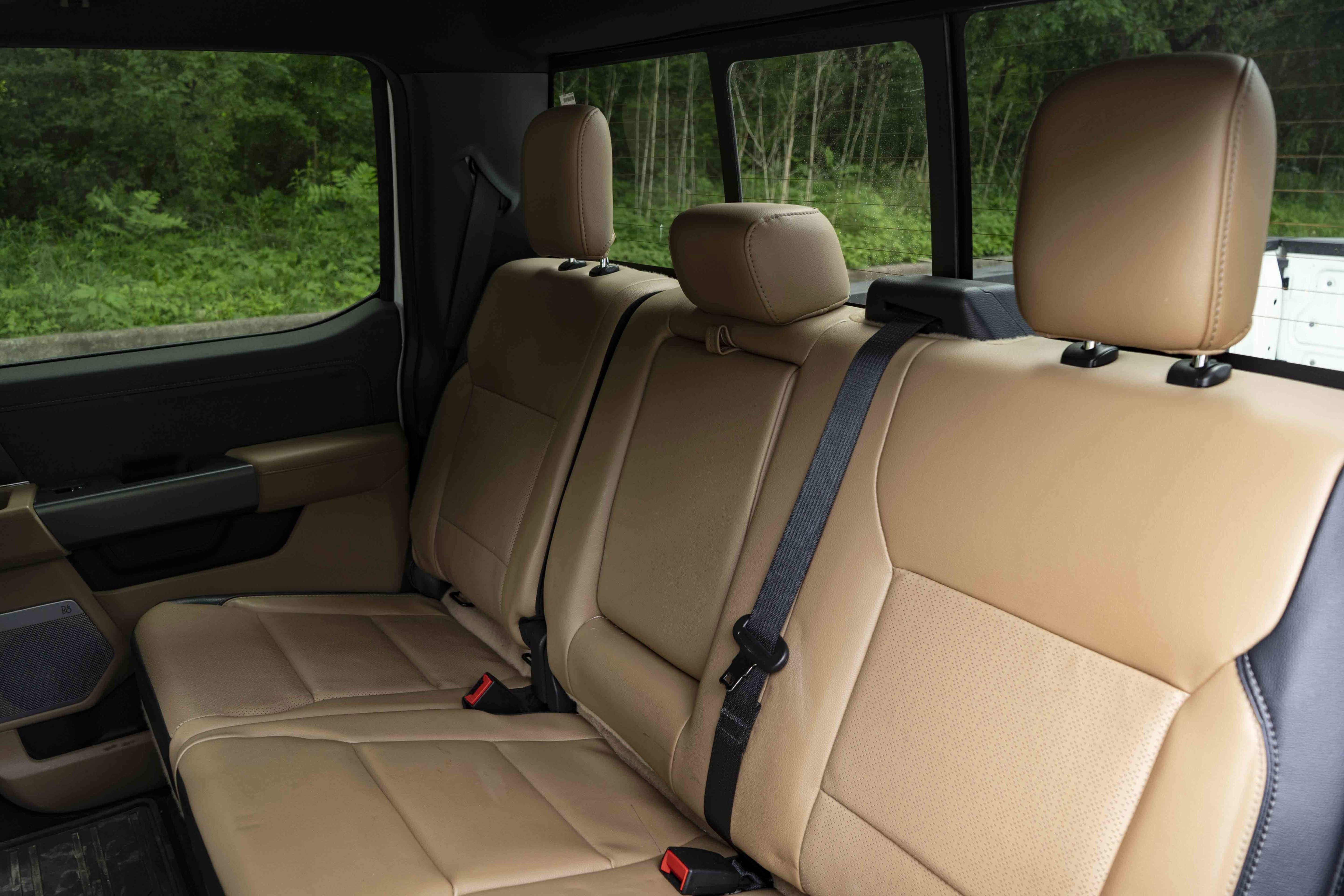 Used 2025 Ford F450 Lariat w/ Lariat Ultimate Package AWD/4WD image 18