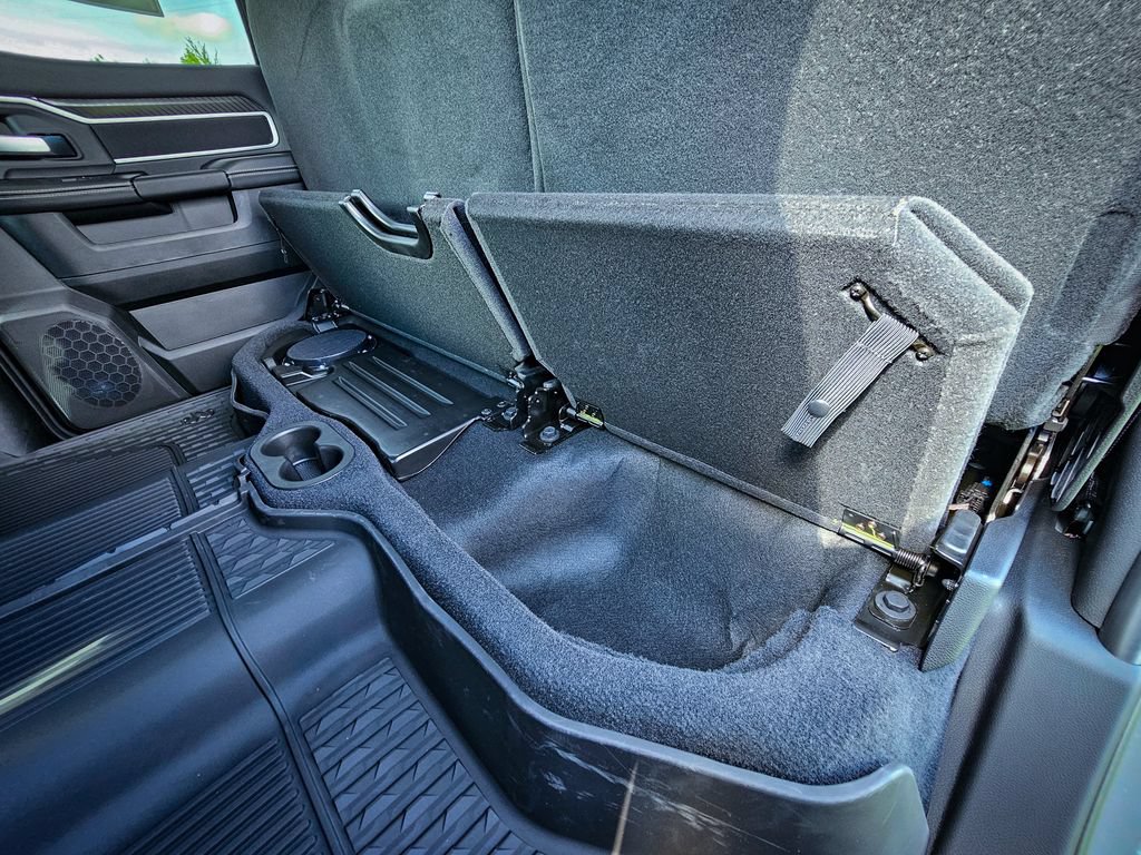 New 2027 RAM 3500 Big Horn AWD/4WD image 39
