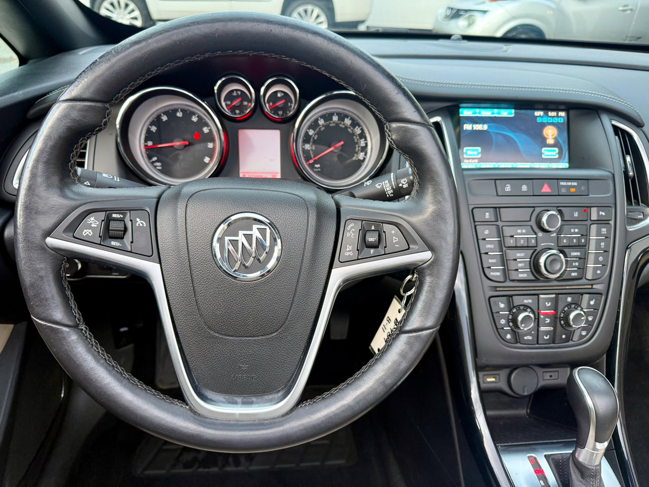 Used 2018 Buick Cascada Premium image 31