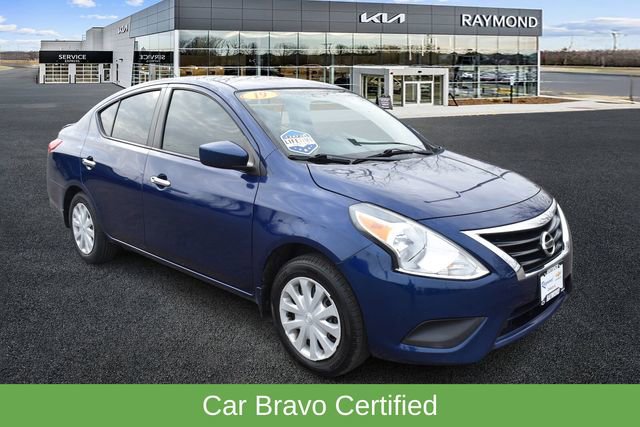 Used 2019 Nissan Versa SV image 1