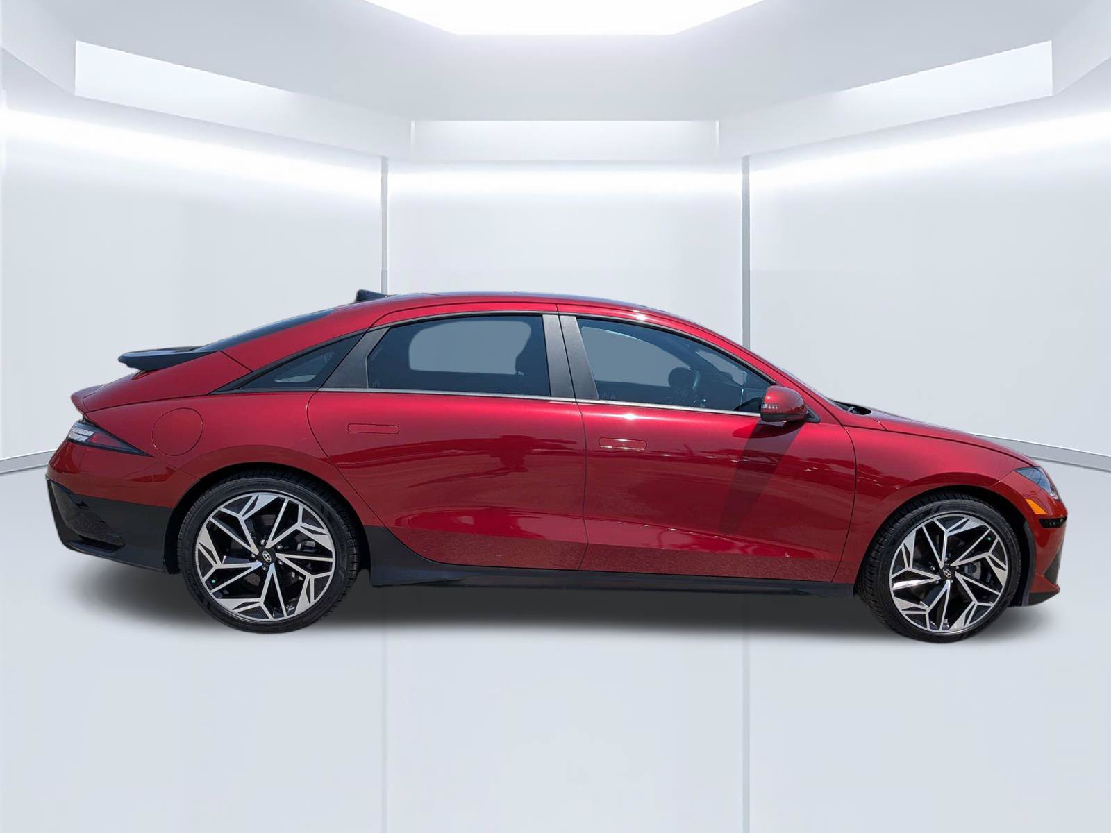 Certified 2025 Hyundai Ioniq 6 SEL RWD image 3