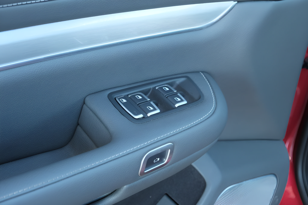 New 2024 VinFast VF 9 Plus AWD/4WD image 33