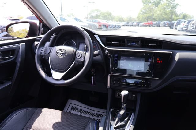 Used 2018 Toyota Corolla SE FWD image 16