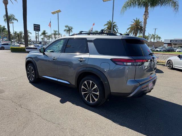 New 2026 Nissan Pathfinder Platinum w/ Cargo Package FWD image 4