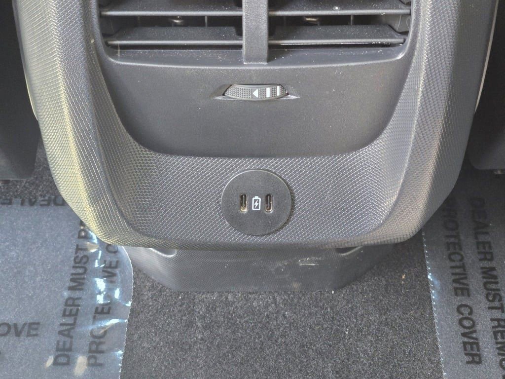 Used 2025 Ford Mustang Mach-E Select w/ Comfort Package Lite AWD/4WD image 17