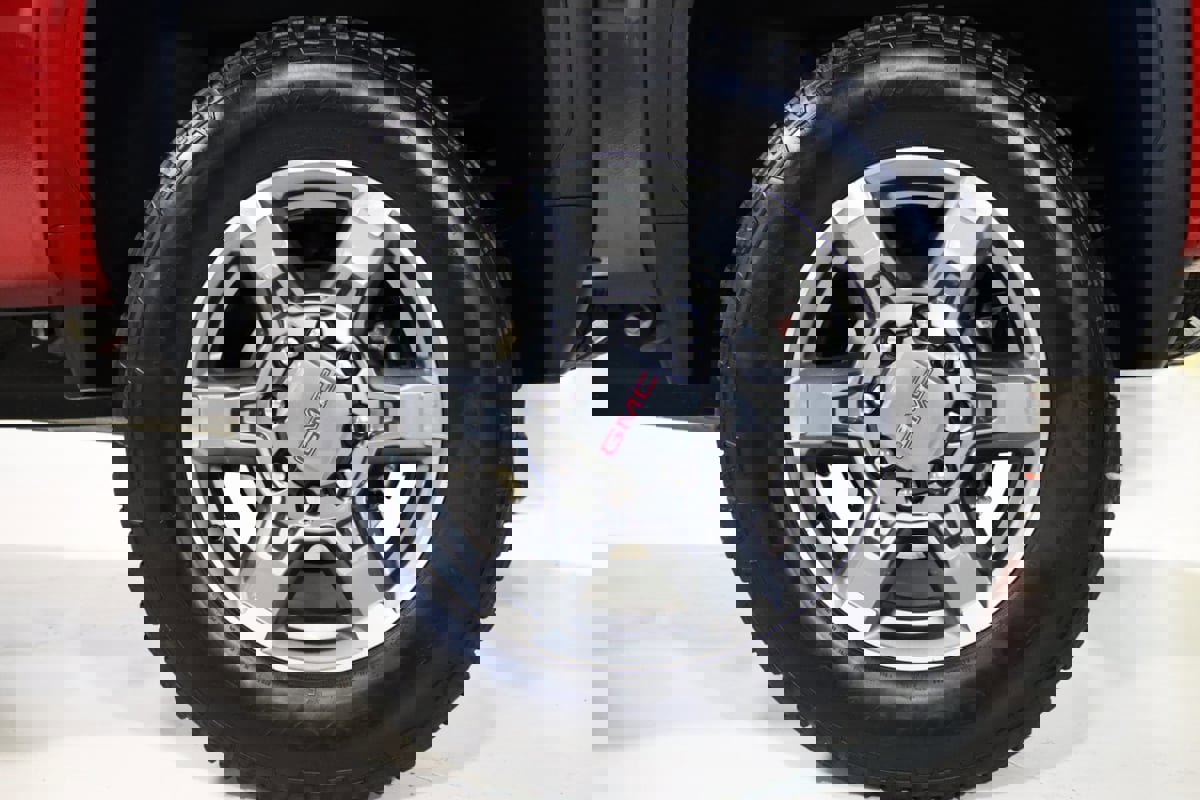 Used 2025 GMC Sierra 3500 SLT w/ SLT Premium Package image 89