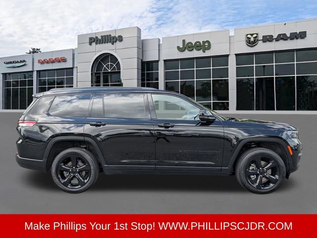 Used 2024 Jeep Grand Cherokee L Limited w/ Black Appearance Package AWD/4WD image 2