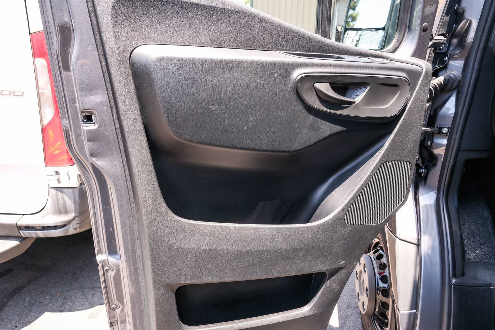 Used 2023 Mercedes-Benz Sprinter 4500 image 18