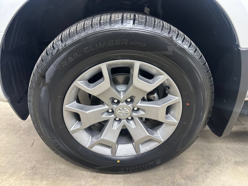 Used 2020 Nissan Frontier SV AWD/4WD image 30